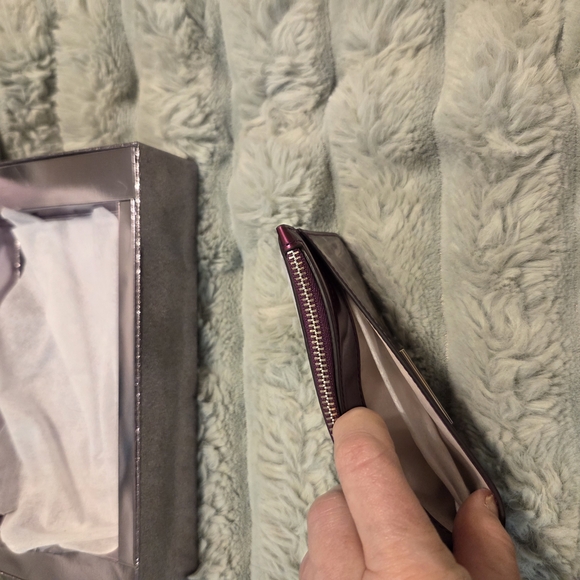 Kate Spade NWB exactly as seen in box - Picture 7 of 7